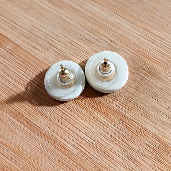NWOT Polymer Clay Stud Earrings - Picture 2 of 3